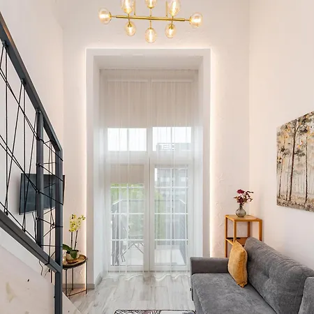 Sunshine Loft By Polo *