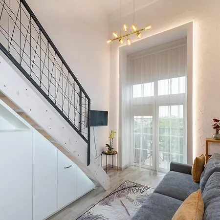 Sunshine Loft By Polo Apartment